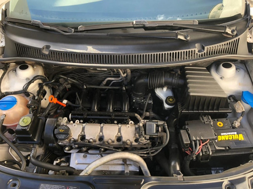 Volkswagen Suran 1.6 Imotion Highline