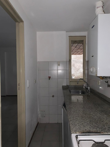 Imagen 13 de 16 de Oportunidad Nueva Cordoba 2 Dormitorio A Remodelar Con Gran Patio Sobre Crisol