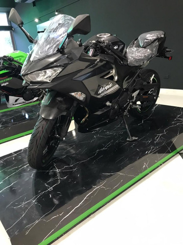 Imagen 19 de 22 de Kawasaki Ninja 400 Abs Negra 0km 2023