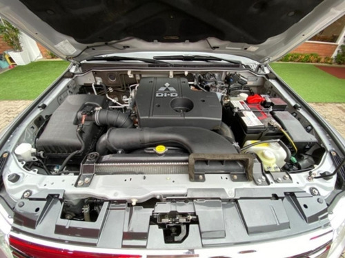 Imagem 9 de 15 de Mitsubishi Pajero Full 3.2 Hpe 4x4 16v Turbo Intercooler...