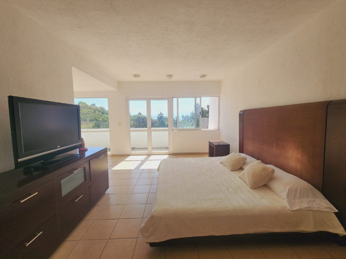 Conjunto Paraíso Que Consta De 2 Casas De 4 Habitaciones Cada Una Con Alberca, Jacuzzi, Enorme Jardín, Palapa Y Vistas Panorámicas En Fracc Rancho San Diego Ixtapan De La Sal Edomex