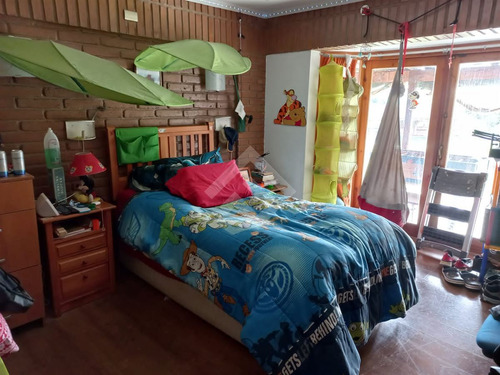 Parcela En Venta, Seis Dormitorios,los Laureles, Limache