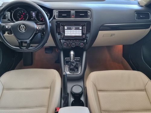 Volkswagen Jetta 2.0 4P TSI HIGHLINE 211 CV AUTOMÁTICO