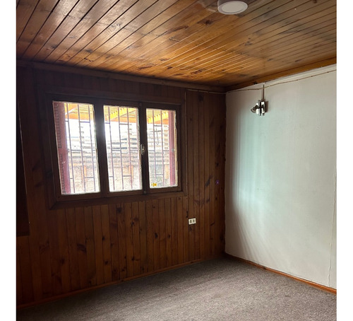 Cálida Casa Residencial O Comercial Con Depto Interior