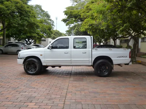 Mazda B2600 2.6 B26dc3