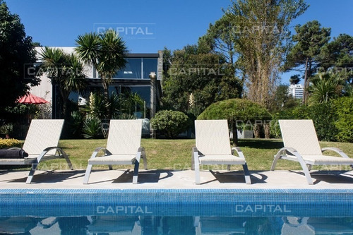 Moderna Casa Playa Mansa - Punta Del Este - 5 Dorm.-ref:25132