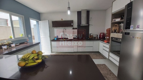 Imagem 3 de 30 de Casa Em Condominio - Arua Brisas - Mogi Das Cruzes - 4 Dormitorios ( 3 Suites) Com 4 Vagas, 360 M, De Area Construida. - 1111