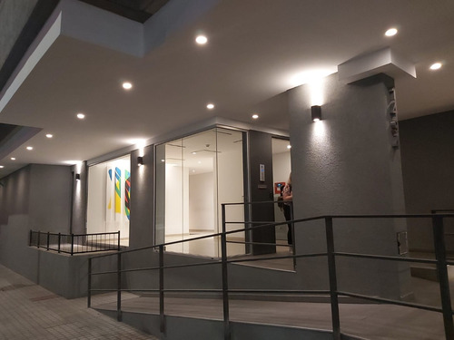 Venta Departamento 2 Dormitorios Adjudicado Regam Pilay Con Posesion Inmediata O Renta, Av Colon 1494