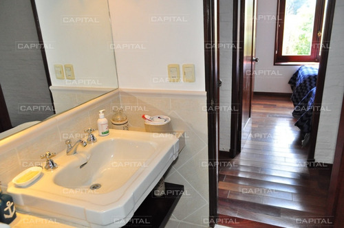 Espectacular Casa En Playa Mansa 3 Dormitorios A 150 Metros Del Mar-ref:28522