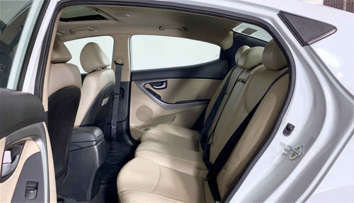 Imagen 10 de 15 de 113342 - Hyundai Elantra 2015 Con Garantía