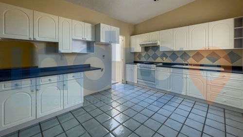 Imagen 8 de 30 de Casa En Venta En Villas Del Mesón, Juriquilla De 1 Nivel Y F
