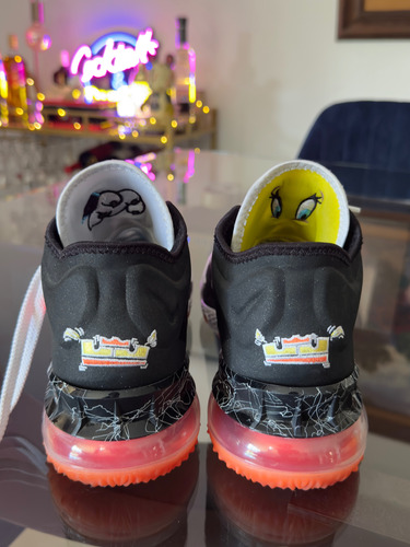 Tenis Nike Lebron 8 Low Space Jam Sylvester Vs Tweety (Usado)