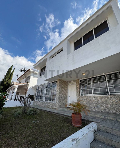 Casa De 450m2 De Terreno Con Anexo Urb Los Castores San Antonio