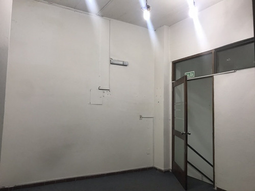 Diri Local Comercial A Mts De 18 Frente A Pza Cagancha 300m2