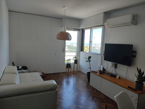 Apartamento En Alquiler, Malvín. 