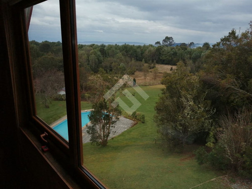 Casa En Venta De 4 Dorm. En Puerto Montt