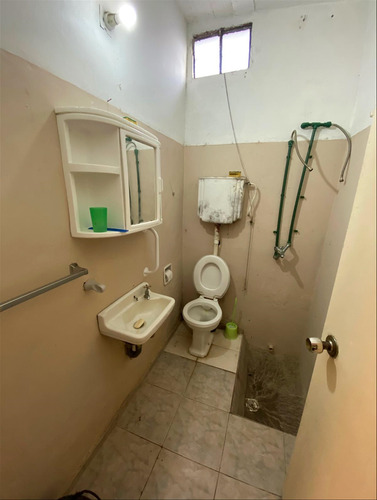 Dos Casas A La Venta En El Mismo Padrón. Ambas Alquiladas.