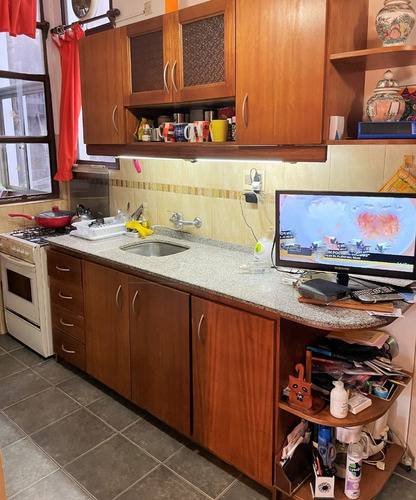 Muy Buen Apartamento Con Cochera, Sobre Millan