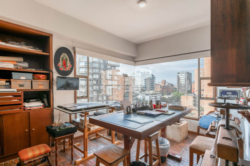 Apartamento En Venta En Bogotá Los Rosales. Cod 13904