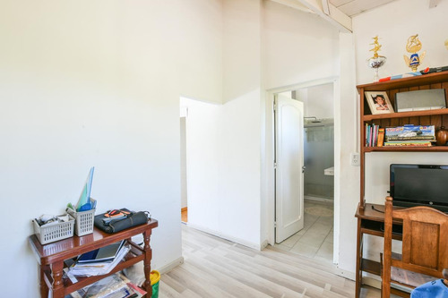 Casa De 3 Dormitorios En Venta Con Pileta - Aldea - San Eduardo