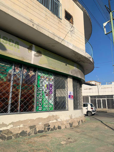 En Venta Edificio Comercial Y Residencial En Av Bolivar