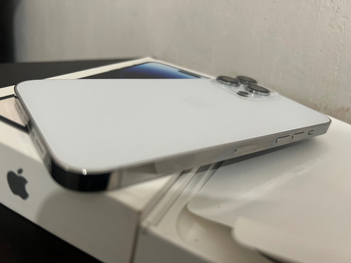 Apple iPhone 14 Pro Max (256 Gb) - Color Plata - Nacional Con Bandeja De Sim Chip (Usado)