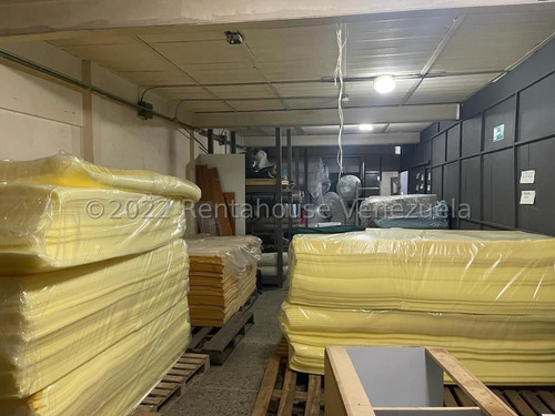 Imagen 11 de 19 de Claudia Lopez Vende Edificio En Catia Mls #22-23270
