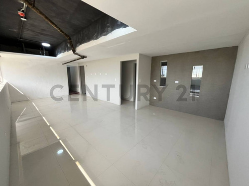 R.d. Maiquetia Plaza El Consul. Oficina Para Alquiler