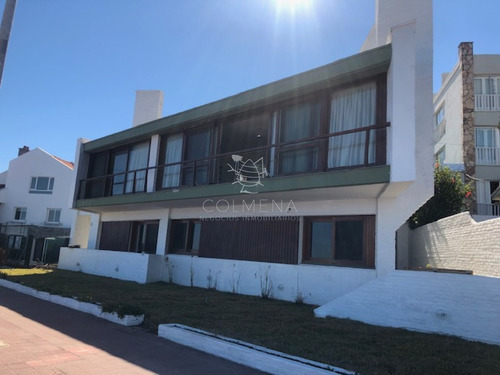 Casa En Venta Frente Al Mar