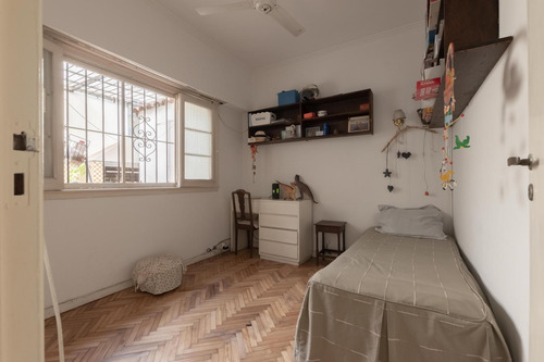 Olivos Golf - Gutierrez 2900 - Casa De 4 Amb. Con Jardín Y Pileta