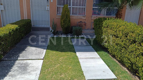 Renta Casa En Privada Héroes De Puebla A 2 Cuadras De La 14 Sur