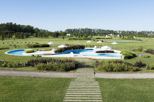 Venta De Lote En Campos De Roca Ii - Acepta Permuta Por Vehículo O Cochera