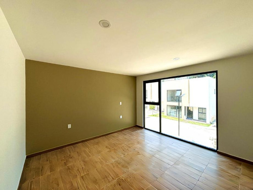 Casa En Venta En Colonia San Juan Totoltepec, Naucalpan De Juárez, Estado De México