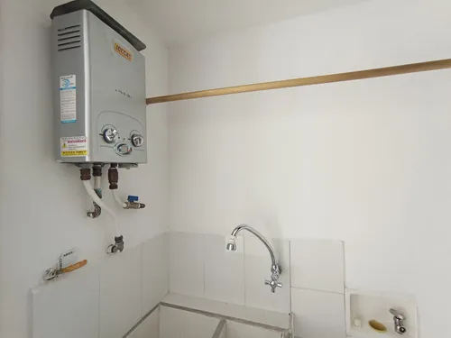 Arriendo Apartaestudio En La Castellana