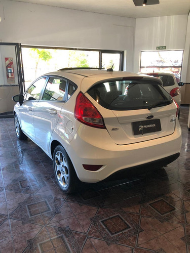 Ford Fiesta Kinetic Design 1.6 Design 120cv Titanium 2012