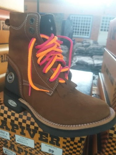 Imagen 4 de 8 de Botas Originales Feveco