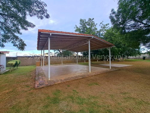 Imagen 29 de 30 de Casa En Venta La Piedad Norte Cabudare Excelente Inversión De Lujo Y Versatilidad Gabriela C. #23-15258