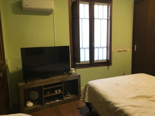Imagen 10 de 13 de Venta De Casa Propiedad Horizontal En Pocitos, Cercana Al Ombú , 2 Dorm, 1 Baño, Patio.