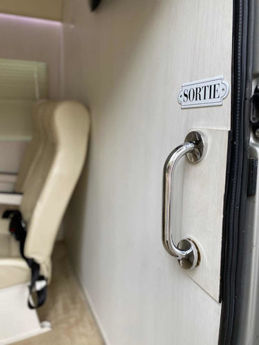 Imagem 10 de 15 de Sprinter 413 Super Luxo Jet Van ( Moto Home )