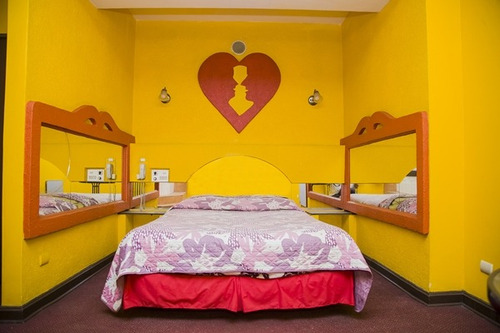 Arriendo De Edificio Comercial, Ex Hotel Huelen