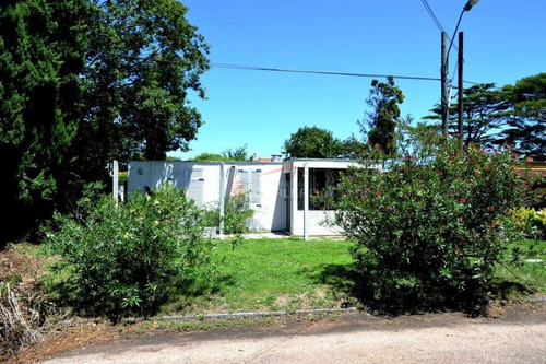 Imagen 12 de 13 de Casa A La Venta En Playa Mansa, Ph 2 Dorm