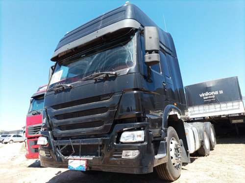 Imagem 3 de 5 de Sinotruck Howo 6x2