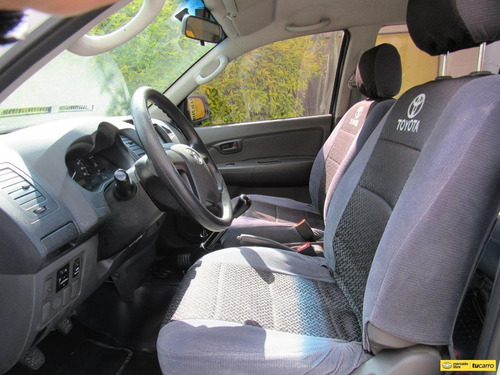 Imagen 19 de 25 de Toyota Hilux 2.5 4x4