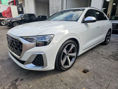 Audi S Q8 2024