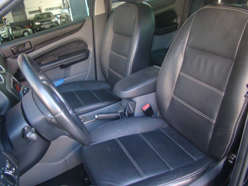 Imagem 8 de 9 de Ford Focus 2.0 Glx Sedan 16v Gasolina 4p Automático