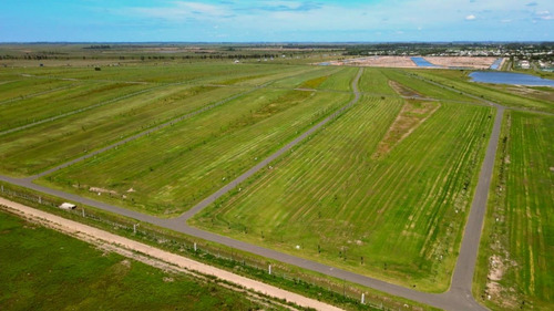 Terreno En Venta Vida Club De Campo En Funes, Lote 575