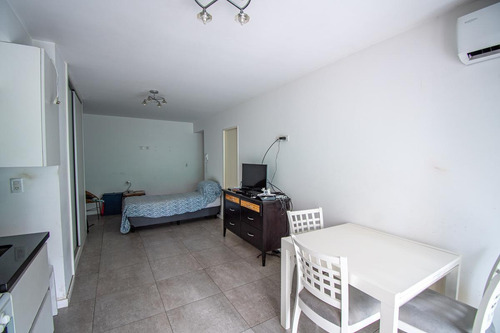 Imagen 3 de 13 de Departamento Monoambiente En Venta - Centro.