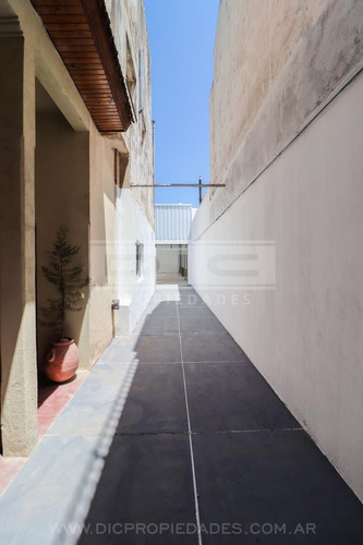 Inmejorable Inmueble Con Local Al Frente - San Isidro