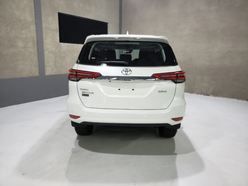 Imagem 5 de 12 de Toyota Sw4 Srx 2.8 Turbo Diesel
