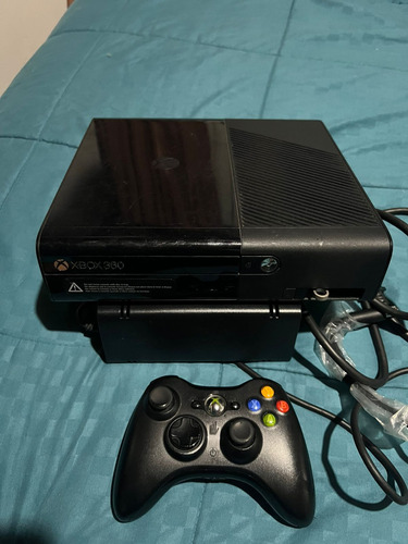Microsoft Xbox 360 Super Slim 4gb Standard Color Negro